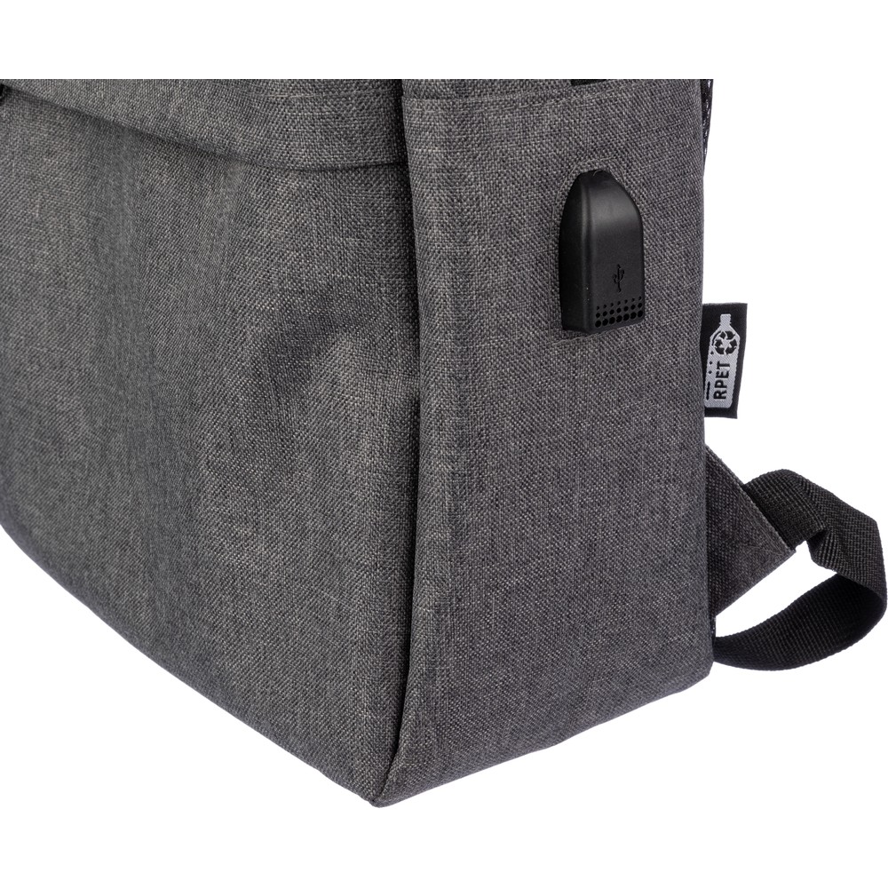 clients/infiniprinting/ax/photos_BD/AX15492-P7-Sac-a-dos-pour-ordinateur-portable-15"-RPET-personnalise-.jpg